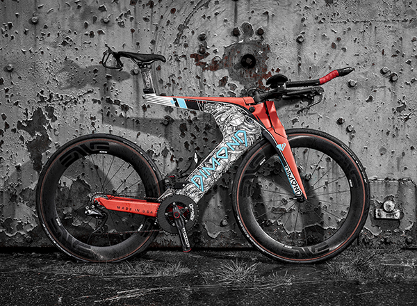 dimond brilliant tri bike.jpg